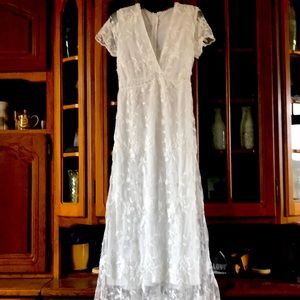 Beautiful white lace dress-worn once